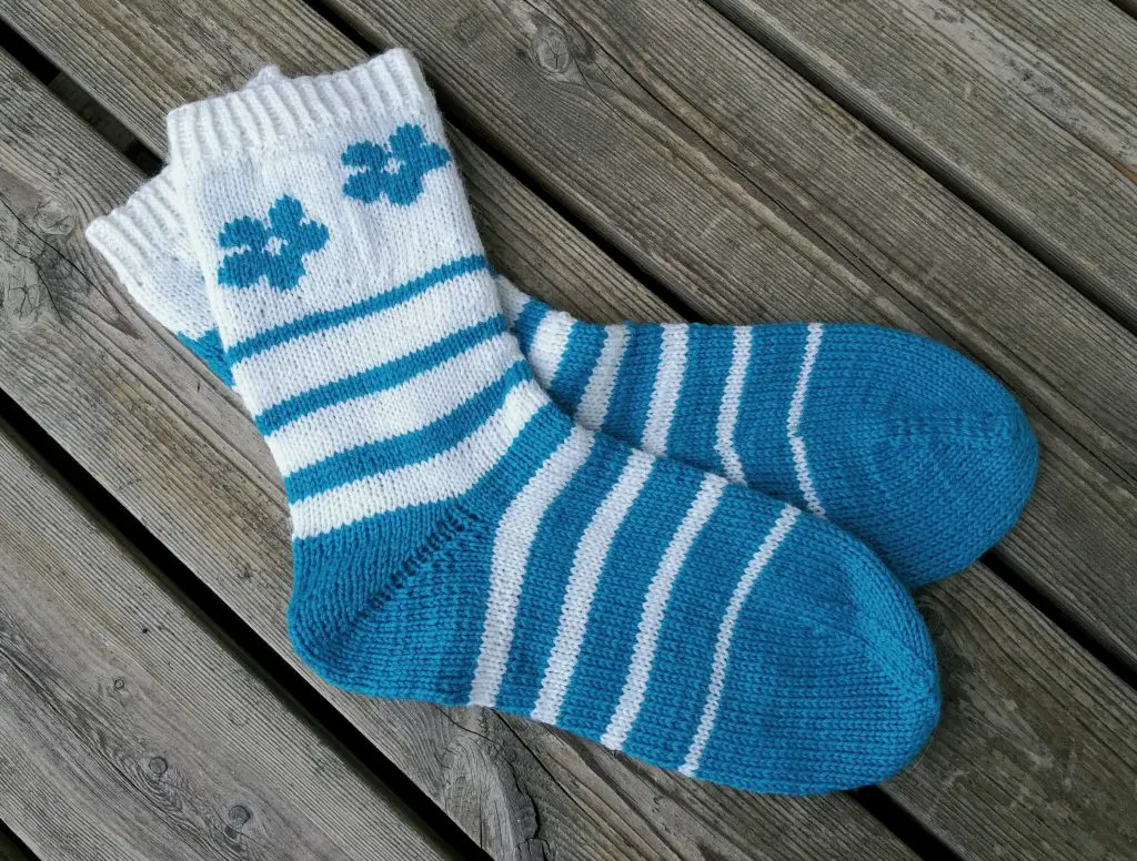 wedge toe for cuff-down socks