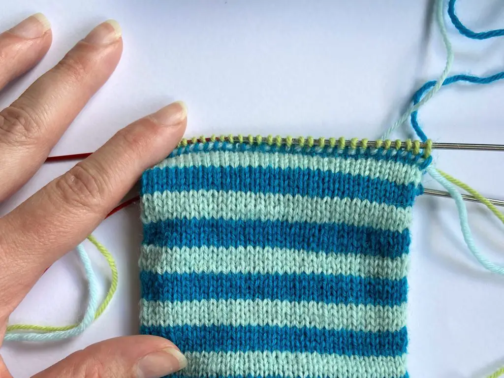 Knitting Pattern-foz ispirato Choc Arancione Copertura/13cms GO assorben giocattolo 